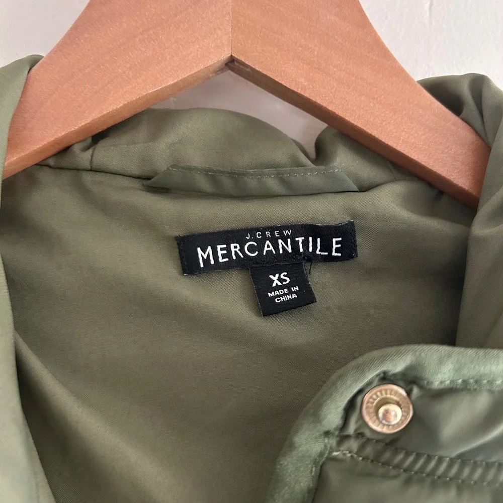 J.‎ Crew Short Hooded Puffer Jacket in Green sz XS